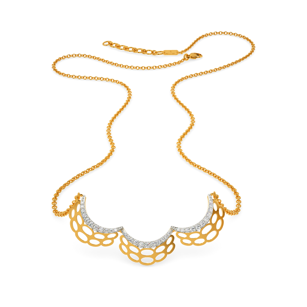 Knitted Drama Diamond Necklaces
