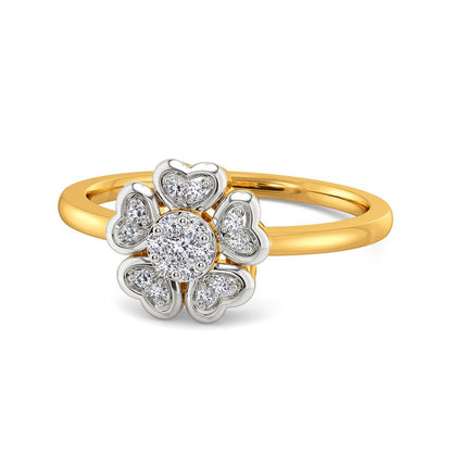 Vogue of Heart Diamond Rings