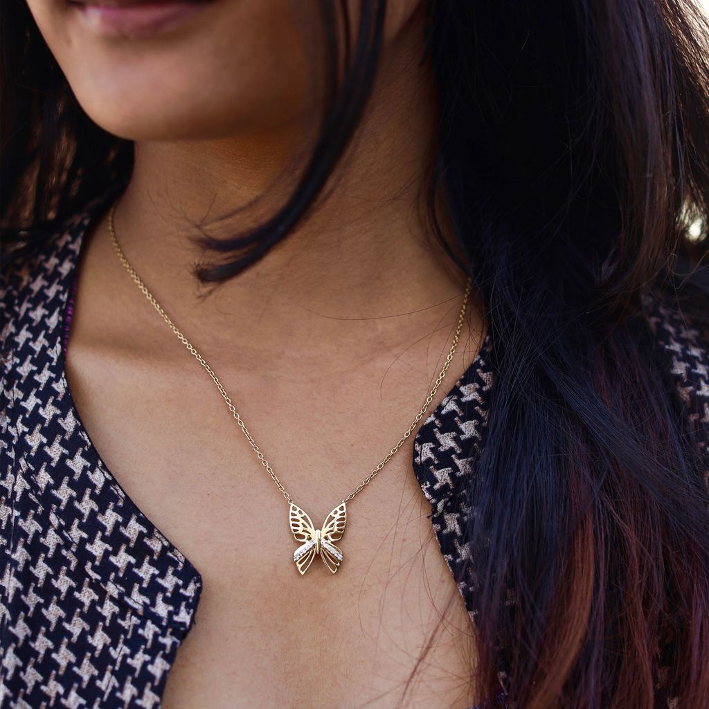 Unravelled Elegance Diamond Necklaces