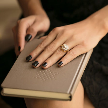 Lace Broderie Diamond Rings