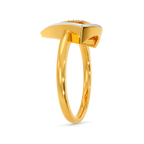 About White Diamond Rings