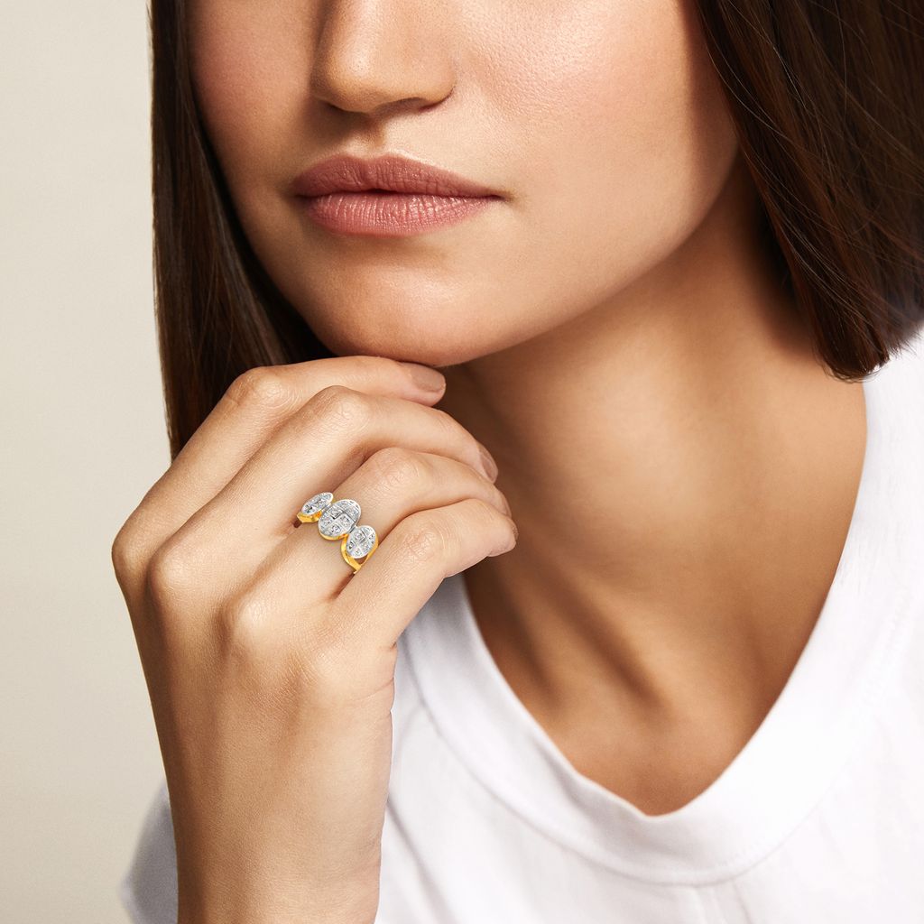Diggin That Chic Diamond Rings