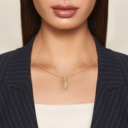 Sleek Sonders Diamond Pendants