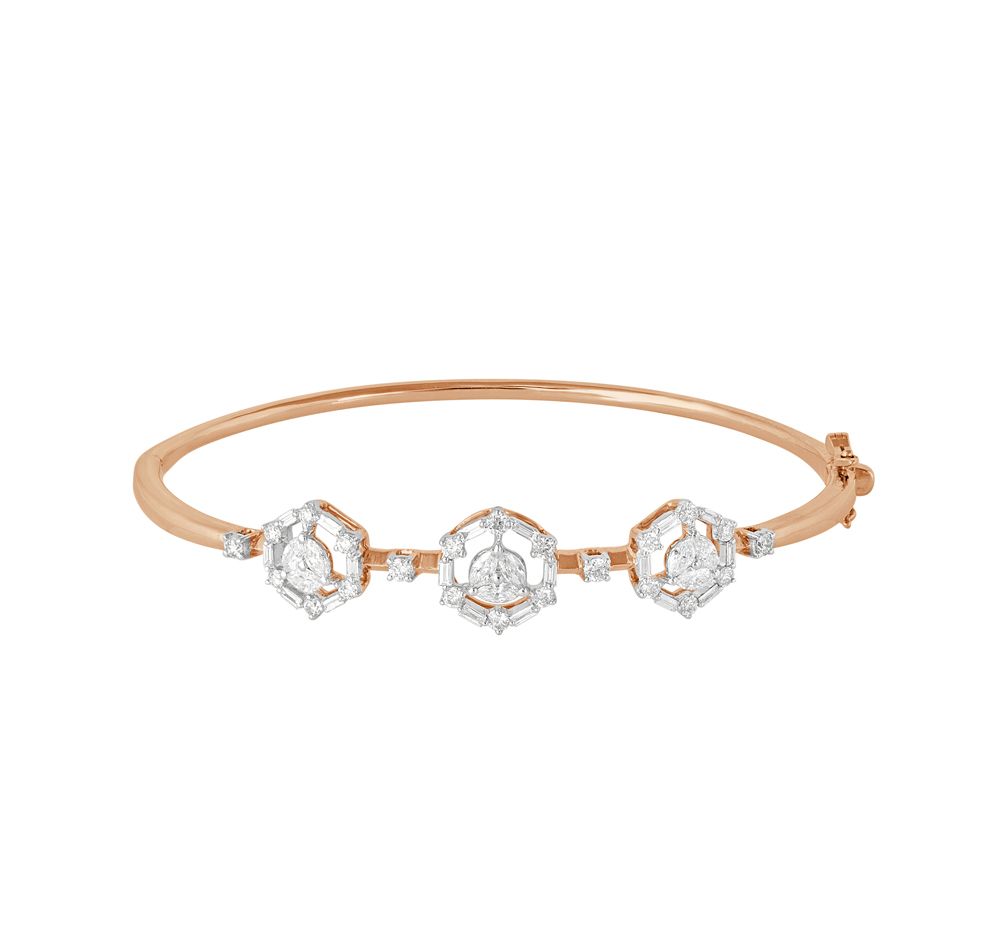 Appealing Diamond Bracelet