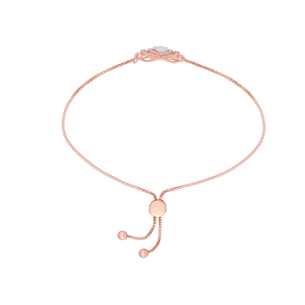 Gleaming Bracelet With Diamonds